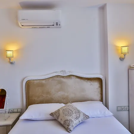 Отель Linda Class - Boutique Class