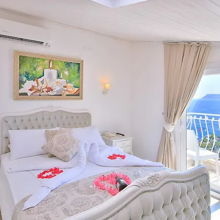 Hotel Linda Class Kas